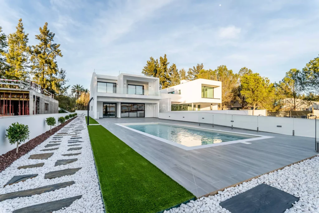 Villa V3+1 with swimming pool, in Vilamoura, Algarve, Portugal